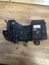 PEUGEOT 108 2015 1.0 PETROL 3DR FUSE RELAY BOX 821110HF90F  2014-2020