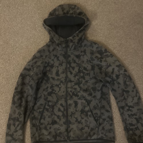 Tech fleece camo size - tech,