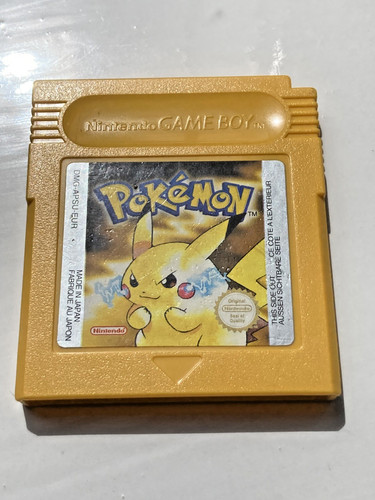 Pokemon yellow nintendo - yellow,