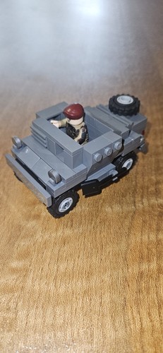 Lego daimler dingo scout car - dingo,