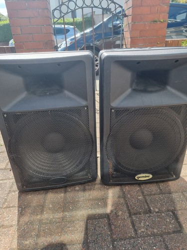 Equipment used speakers - used,