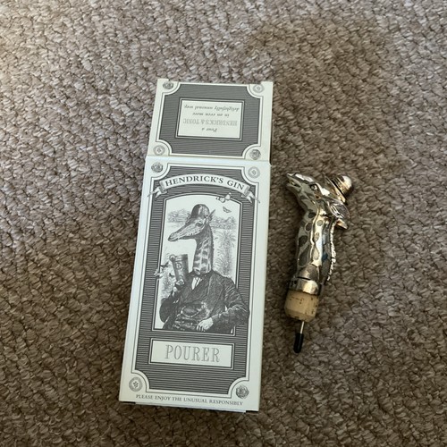 Hendricks giraffe gin - giraffe,