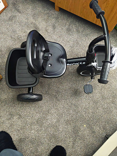 Black tricycle - black,