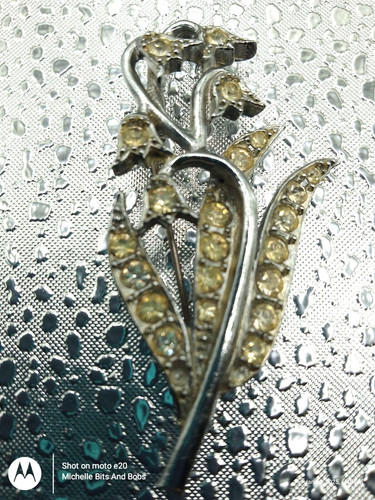 Silver tone snow drop - snow,