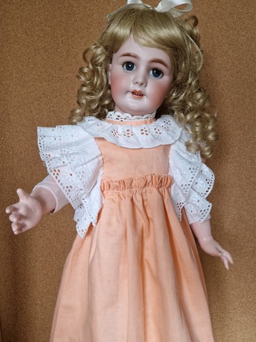Bisque head doll dep - doll,
