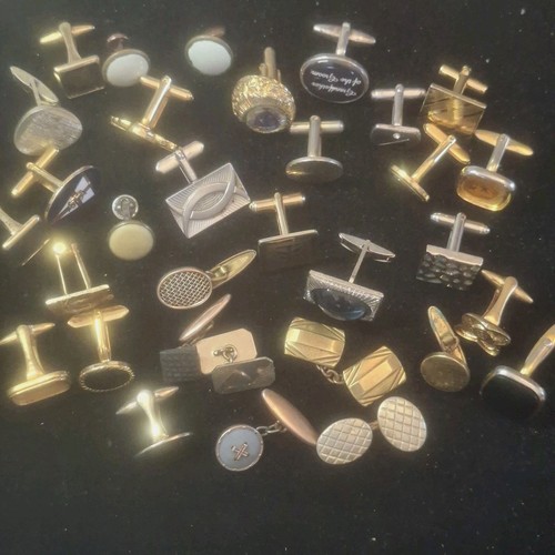 Bundle odd cufflinks - odd,