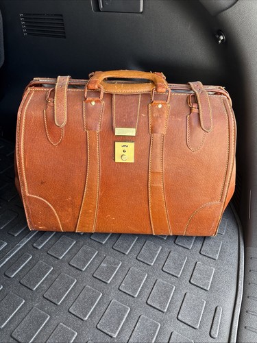 Tan leather gladstone doctor - leather,
