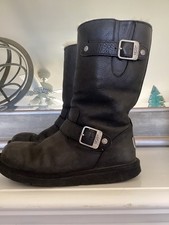 UGG Australia  Women's Sutter