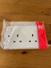 New MK K2746 white 1 x 2-gang