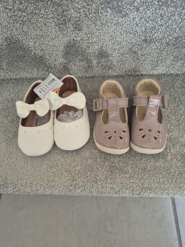 Pairs baby girls - 2,