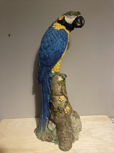 Decorative resin parrot - decorative,