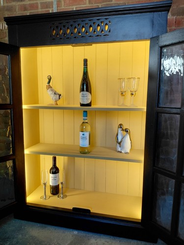Display cabinet - display,