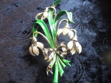VINTAGE EXQUISITE  SNOWDROP BIRTHDAY SERIES JANUARY 50'S/60'S SIGNED BROOCH #6