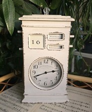 Wooden Table Desk Clock