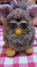 1998 Tiger Electronics Grey and beige furby not working
