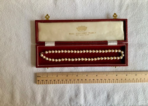 Real cultured cream - cream, pearls