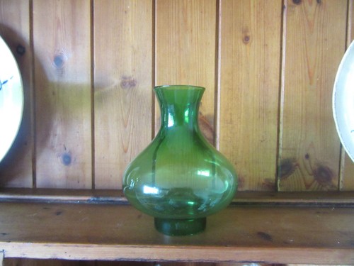 Green glass oil lamp - green,