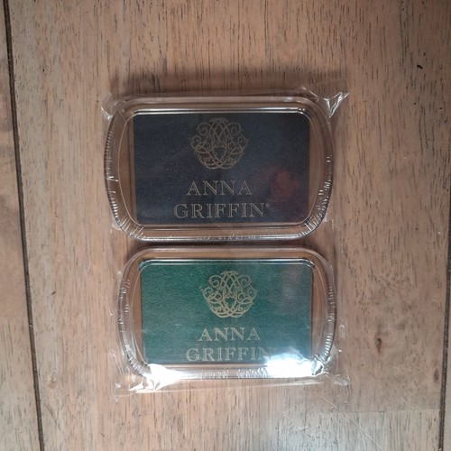 Anna griffin stamp - griffin, pads