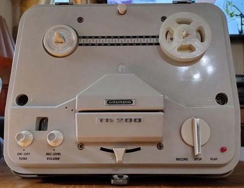 Vintage grundig 200 open - grundig,
