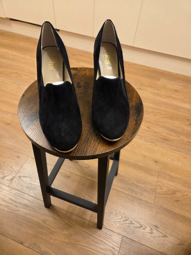 Womens new lotus black suede - new,