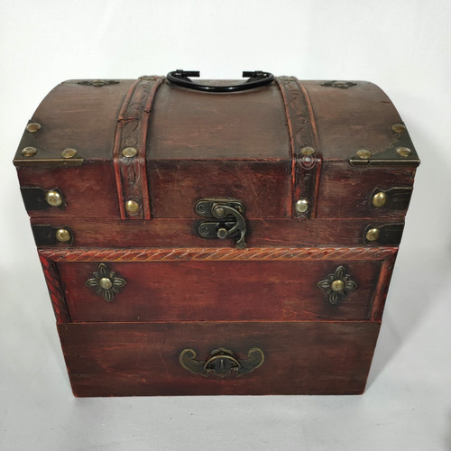 Vintage wooden treasure - treasure, chest