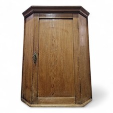 Victorian Oak Wall-Mounted