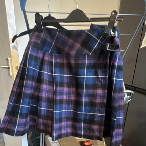 Scottish kilt with pin - scottish, size