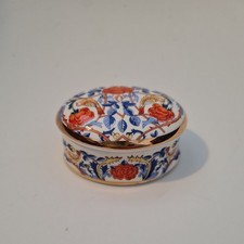 MUSEUM COLLECTIONS WILLIAM