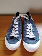 Rocket dogs size 5 blue/multi stripe used good condition