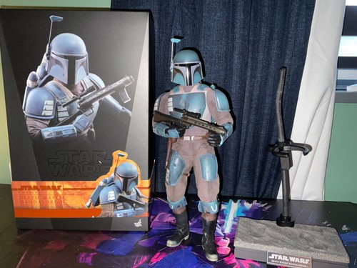 Hot toys death action figure - toys,