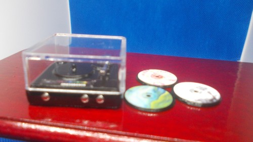 Non working record player with - working,