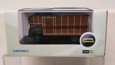 OXFORD COMMERCIALS DIE-CAST BEDFORD TK HORSEBOX  GREEN/ BROWN SCALE 1:76 MIB.   
