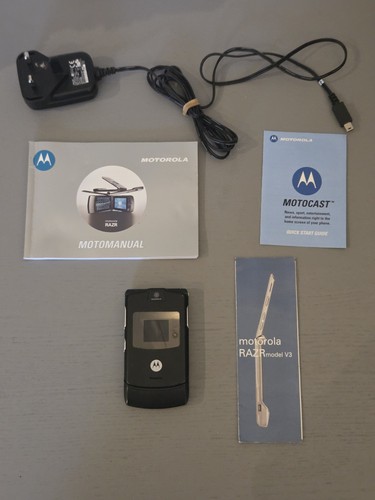Motorola razr black fully - v3,
