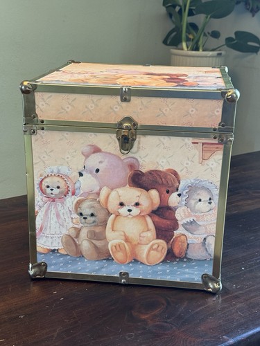 Vintage wooden toy box - vintage,