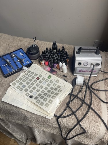 Airbrush kit with - kit, compressor