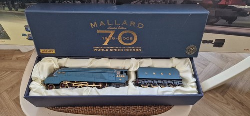 Hornby train sets - train,