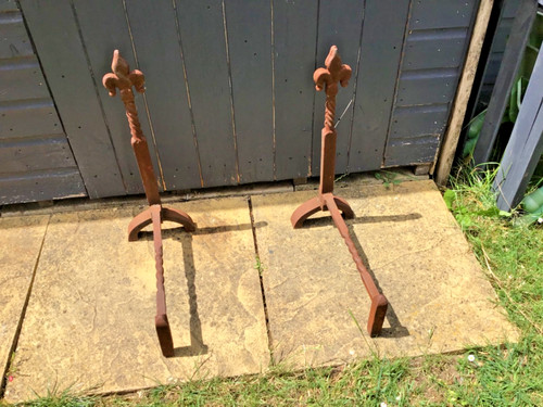 Vintage cast iron - cast, dogs