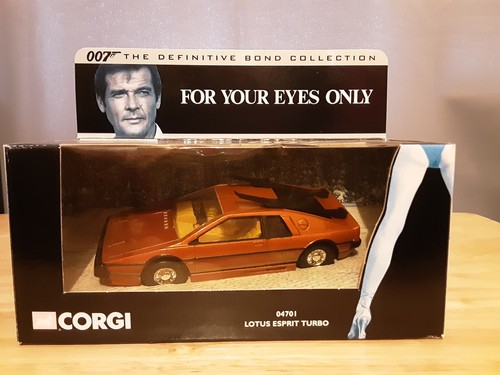Corgi james bond lotus - james,