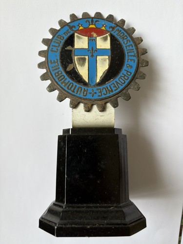 Old automobile club - old,