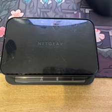 NETGEAR Powerline AV Adapter with Ethernet Switch XAV1004 - Single Unit