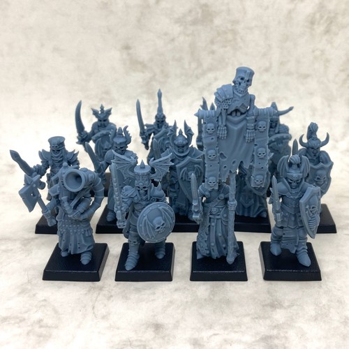 Barrow wights with hand