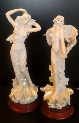 Pair large female figurines - pair,