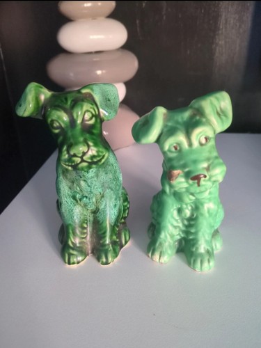 Charming vintage sylvac - vintage, dogs