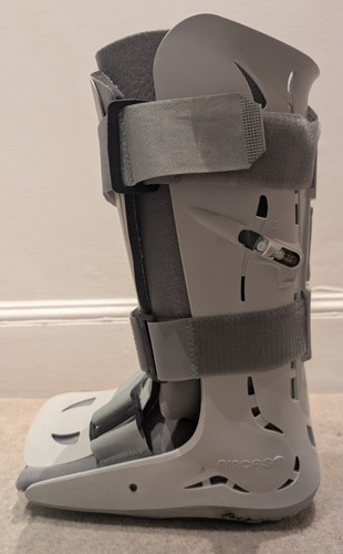Aircast walker boot size - walker,
