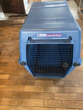 PETMATE Deluxe Airline crate Blue For medium Dogs