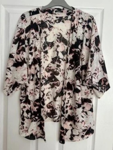 Roman size floral kimono - roman,