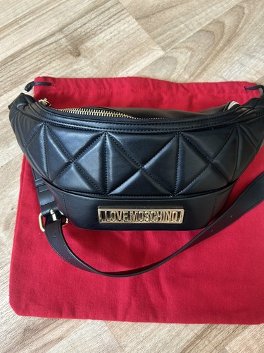 Love moschino large logo - love,