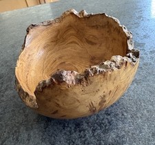 Vintage Hand Turned Burr bowl 5” across, 3” tall 