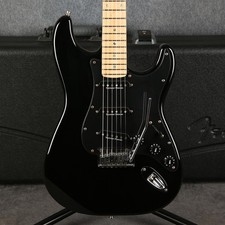 Fender Special Edition Lite Ash Stratocaster - Black - 2nd Hand