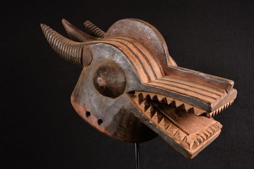 Authentic african mambila - an,